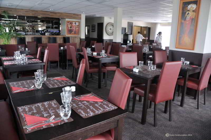 Brit Hotel Confort Alexia - Ла-Сутеррен Экстерьер фото