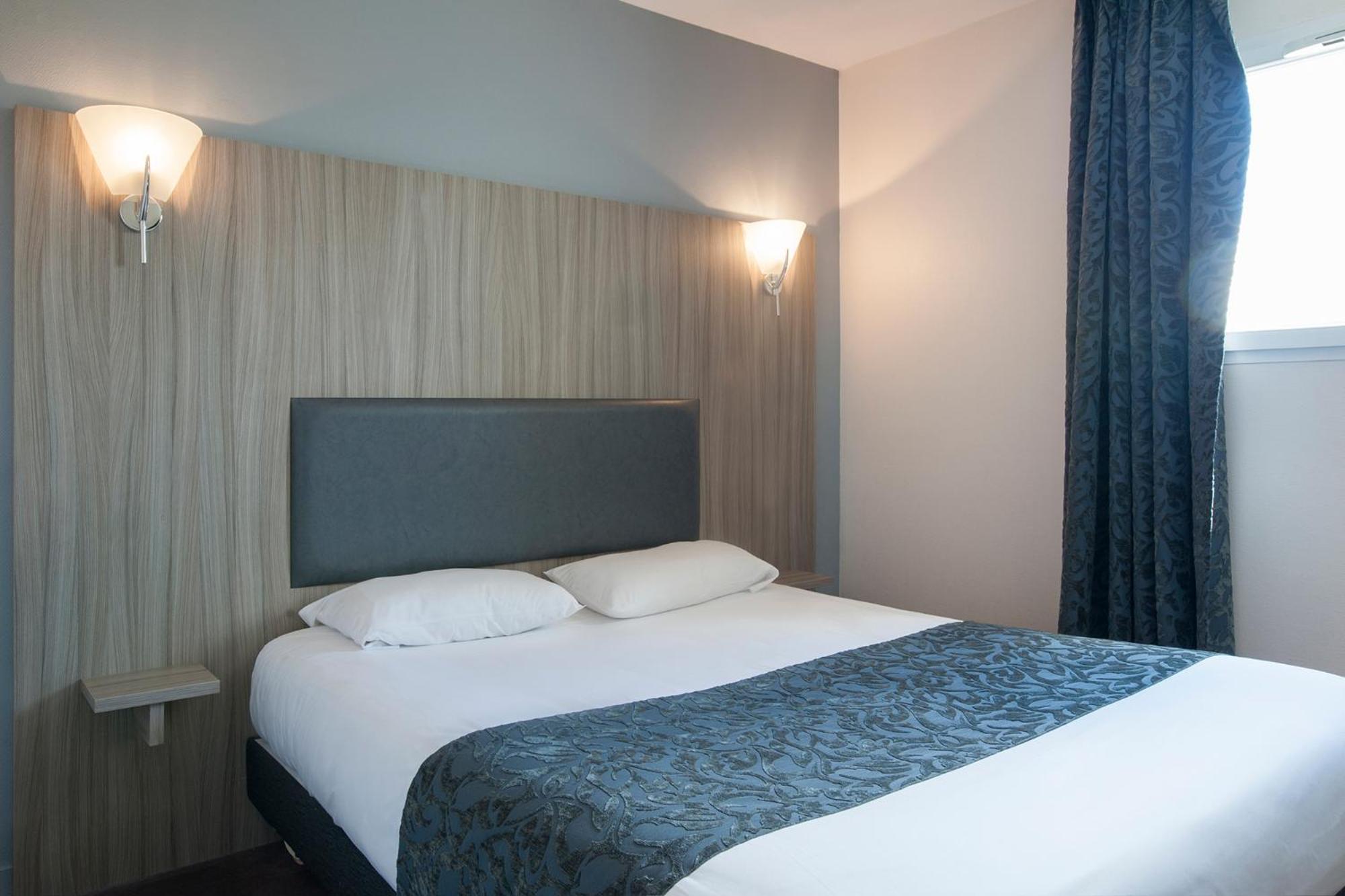 Brit Hotel Confort Alexia - Ла-Сутеррен Экстерьер фото